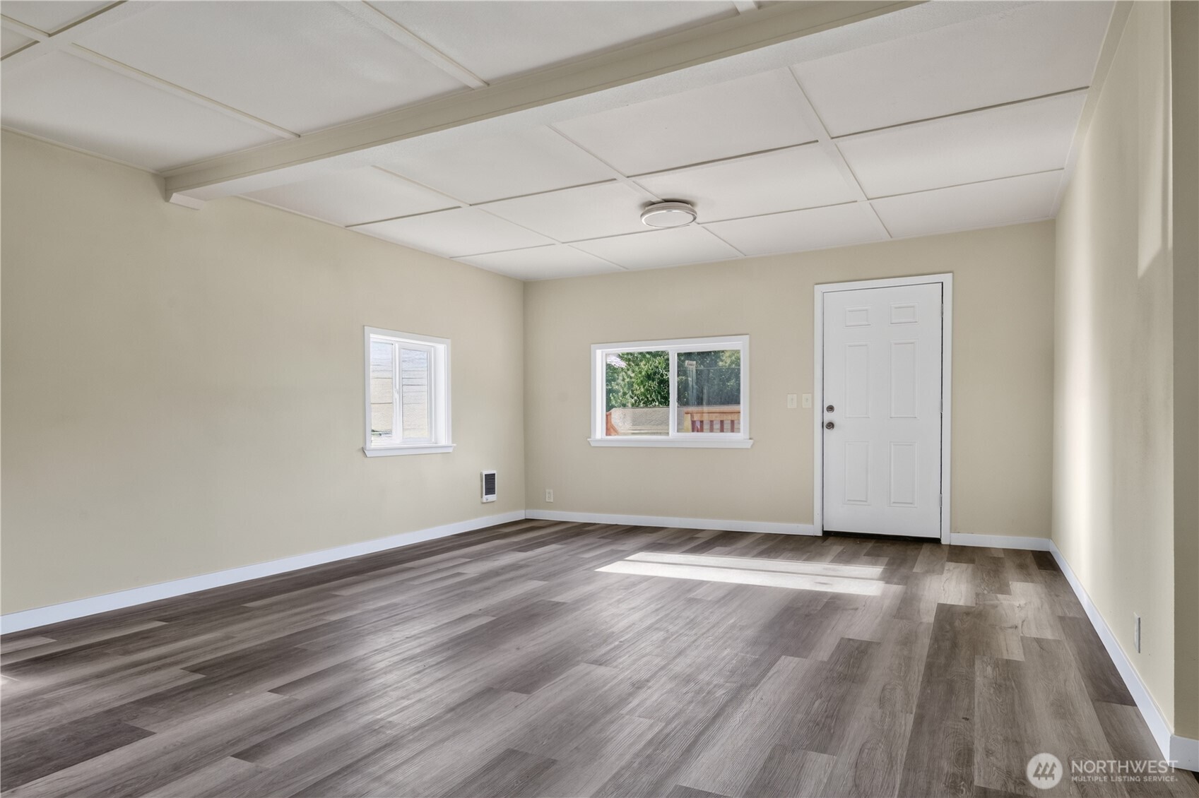 1720 W Market Street Property Photo 12
