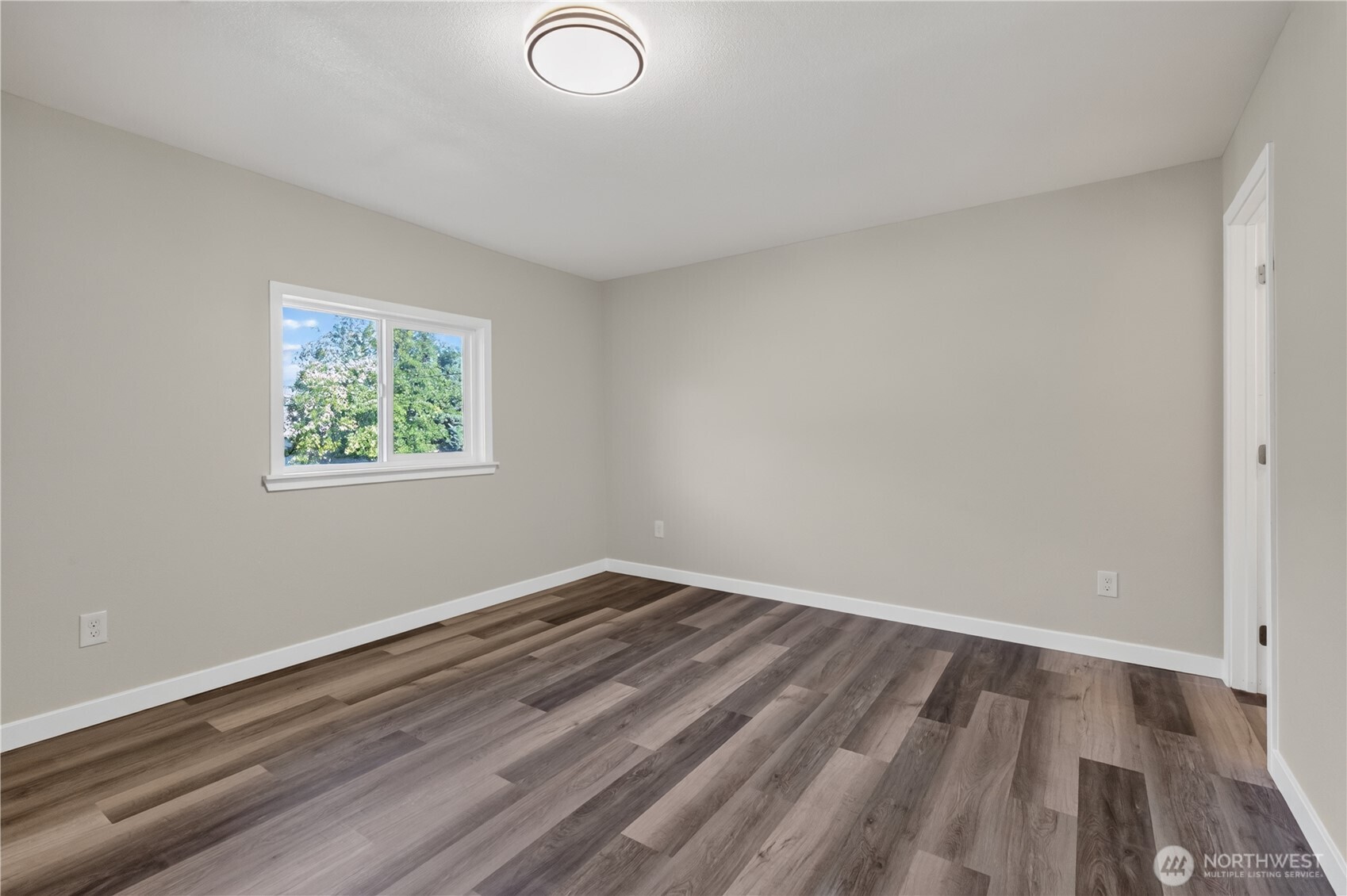 1720 W Market Street Property Photo 21