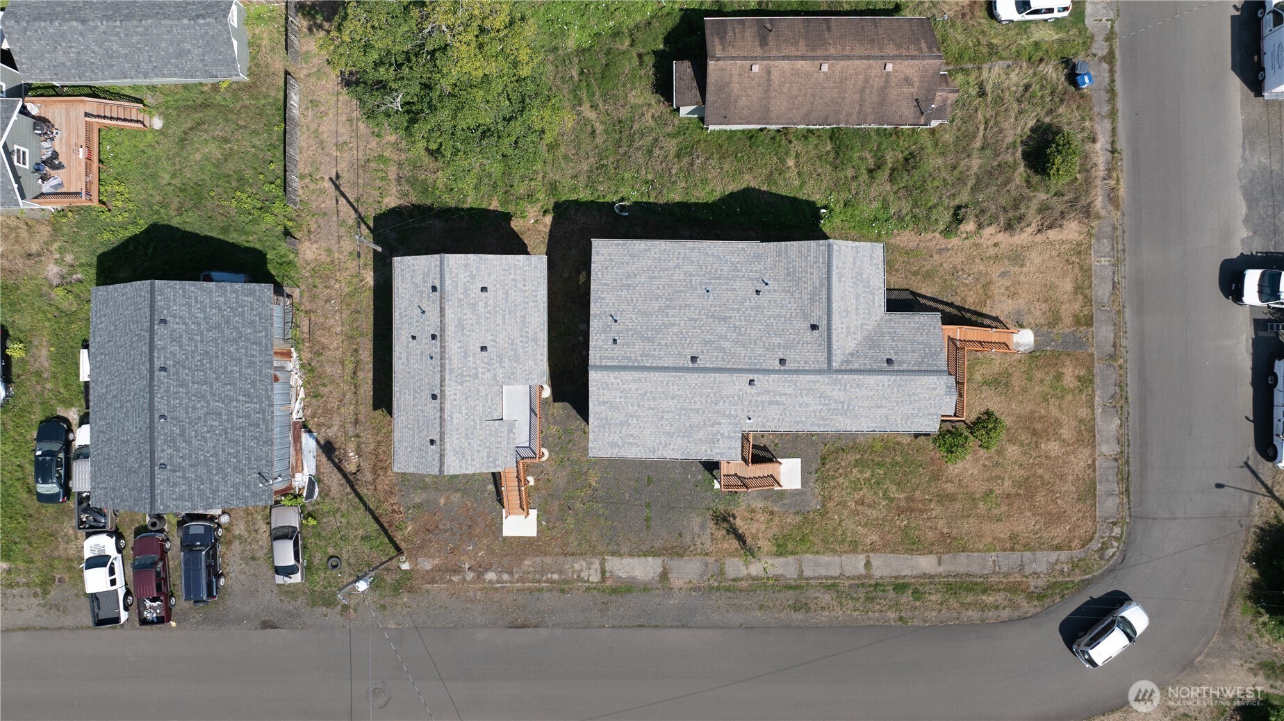 1720 W Market Street Property Photo 31