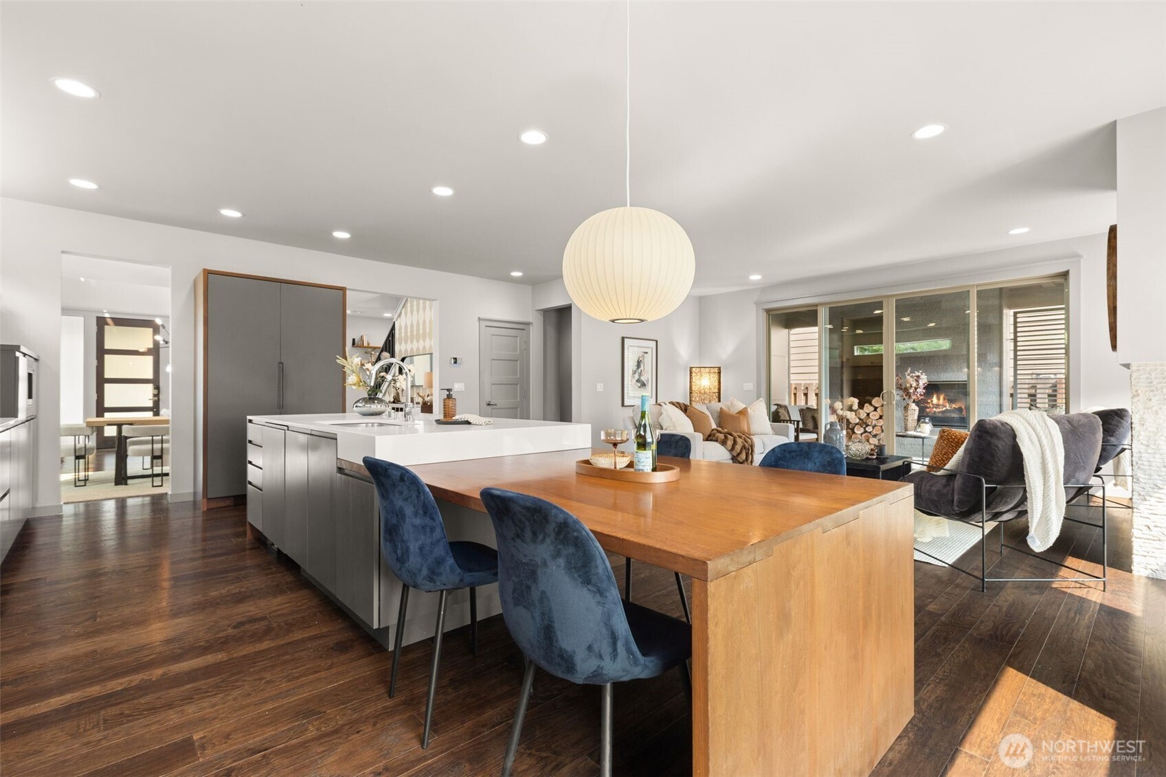 27401 239th Place Property Photo 11
