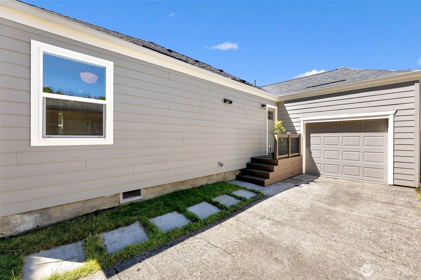 1729 23rd Avenue Property Photo 17