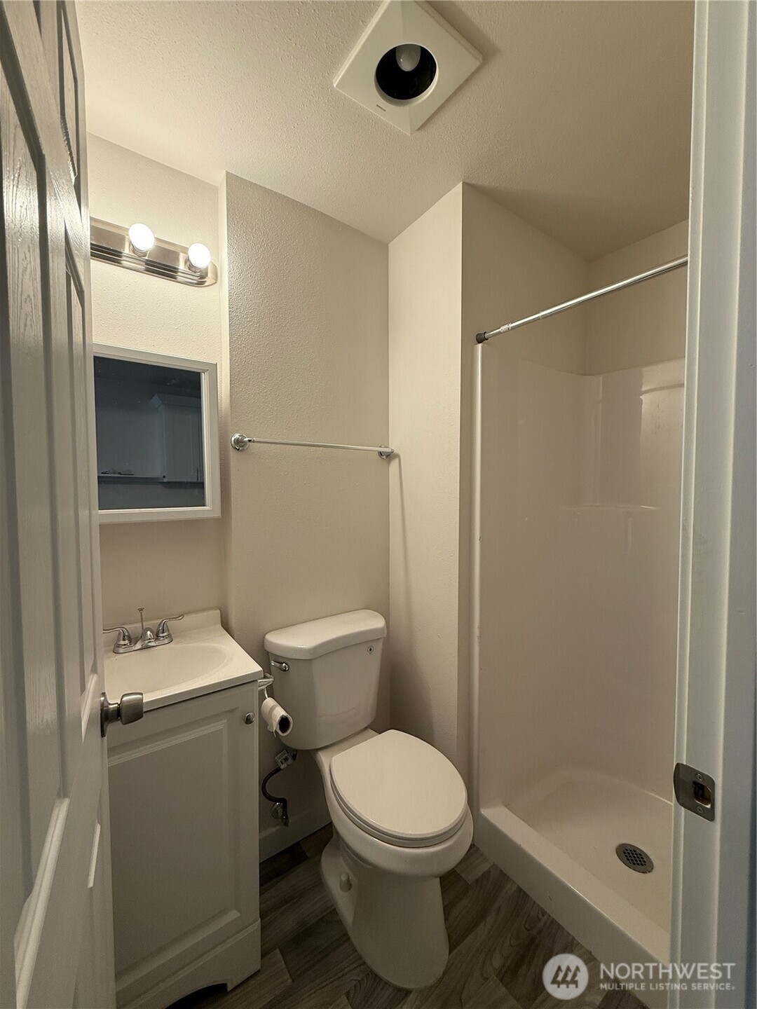 2320 Simpson Avenue Property Photo 9