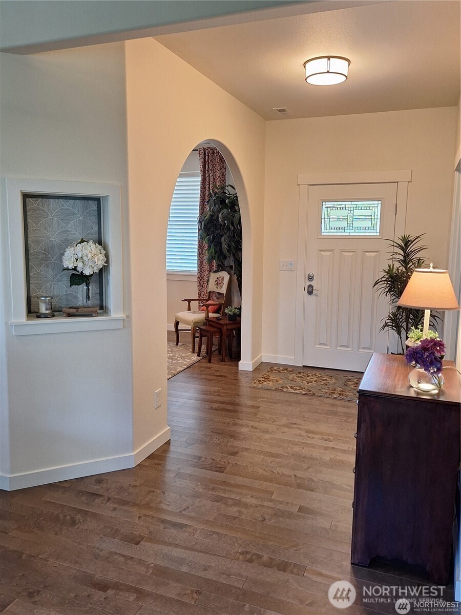 507 Twin Brooks Drive Property Photo 3