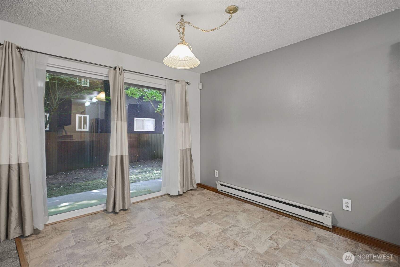 17430 Ambaum Boulevard 37 Property Photo 8