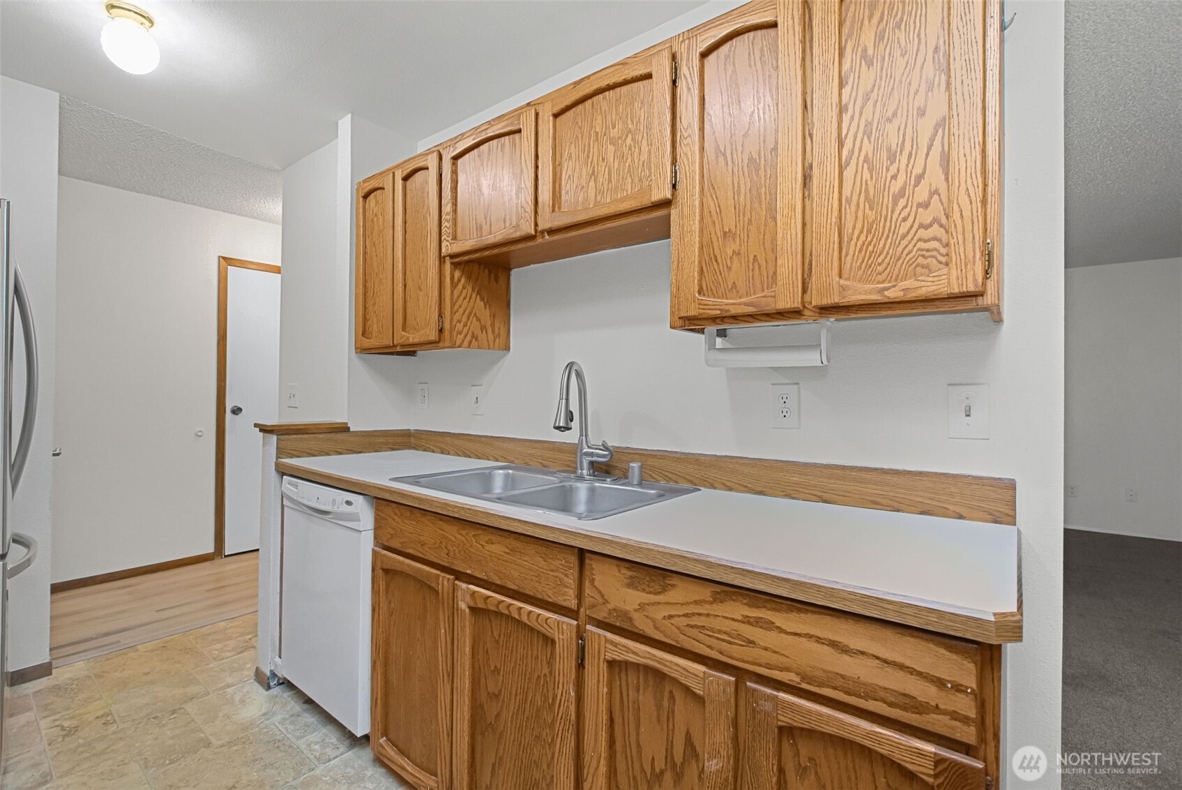 17430 Ambaum Boulevard 37 Property Photo 11