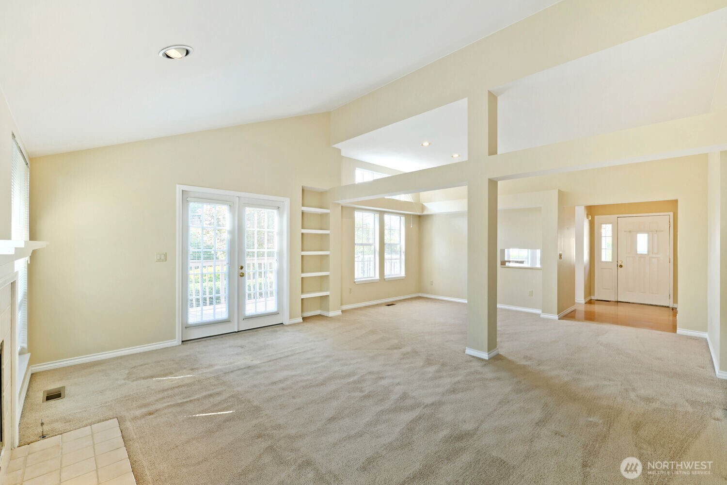 10063 Wallingford Avenue Property Photo 12