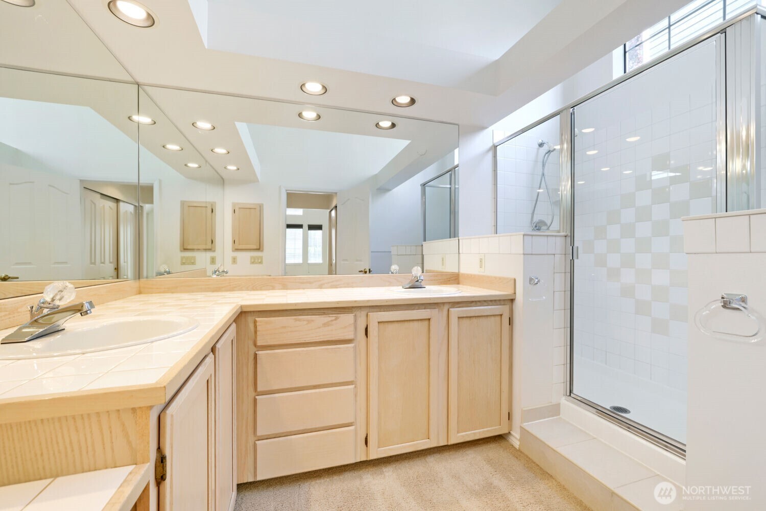 10063 Wallingford Avenue Property Photo 14