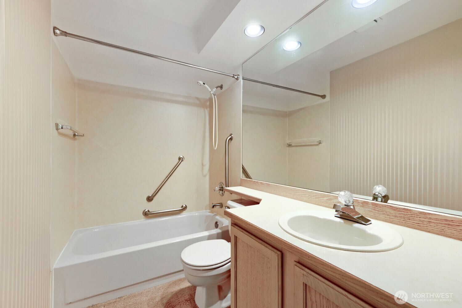 10063 Wallingford Avenue Property Photo 24