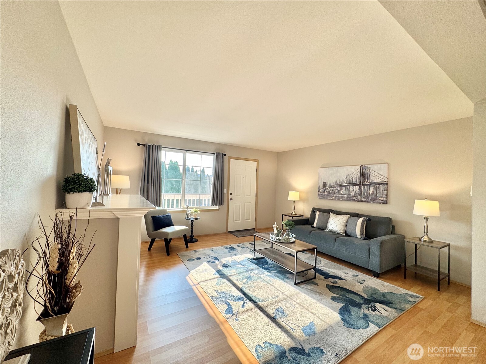 1814 I Street 213 Property Photo 6