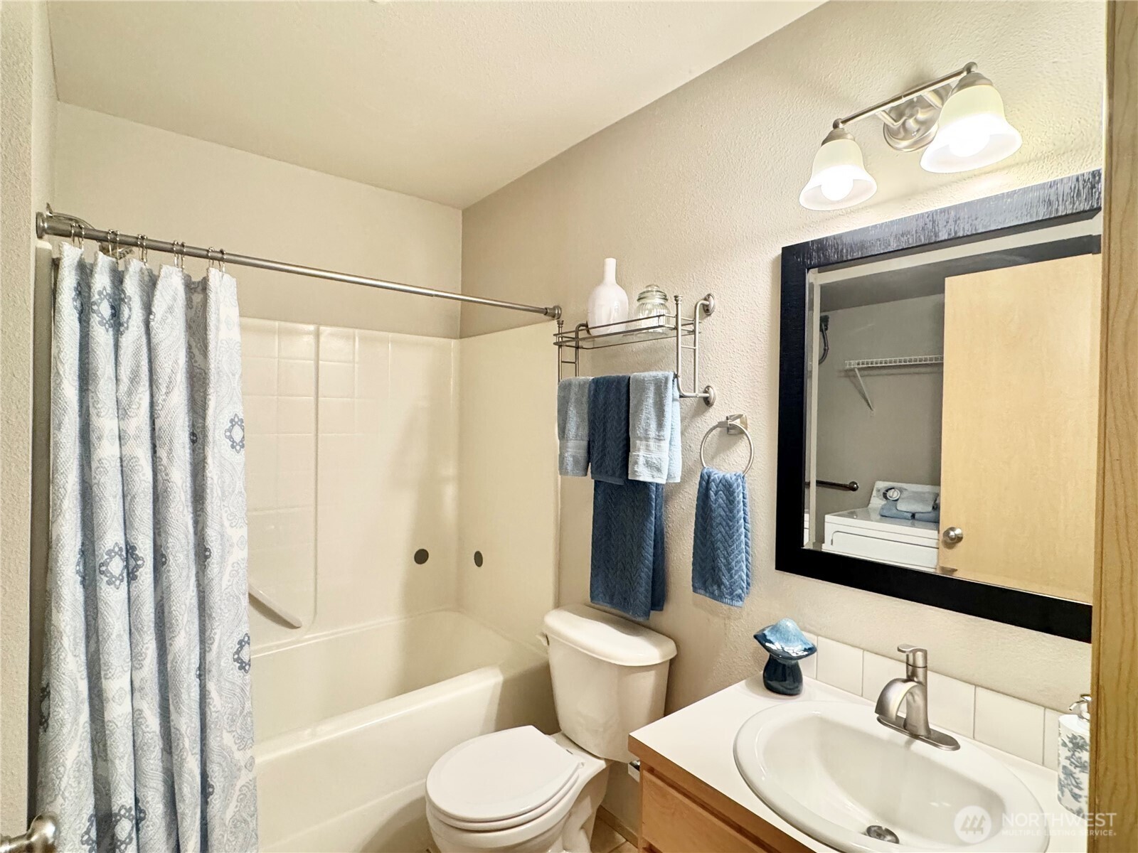 1814 I Street 213 Property Photo 24