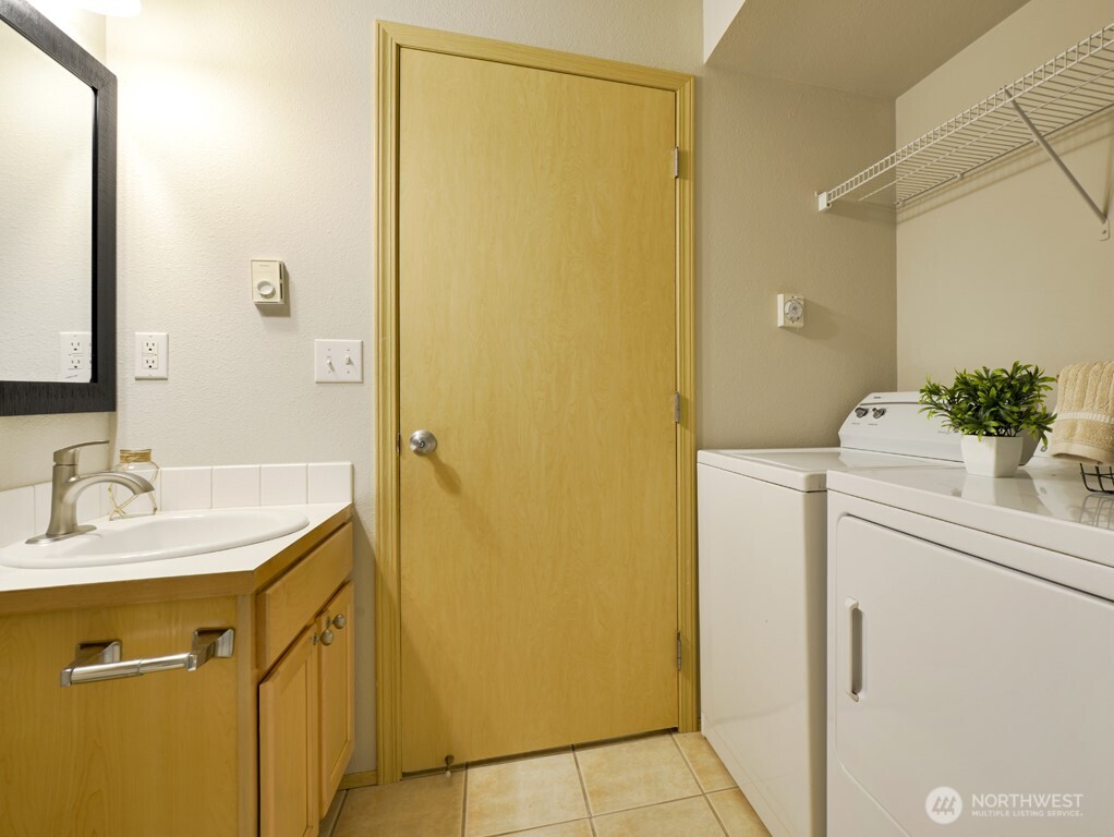 1814 I Street 213 Property Photo 25