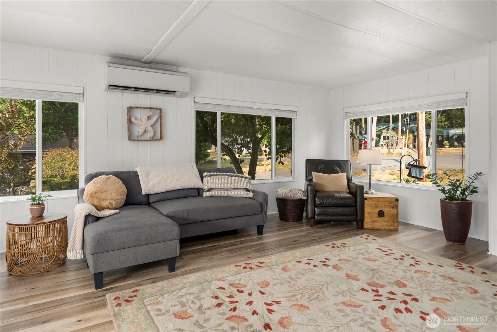10029 Whitecap Drive Property Photo 12