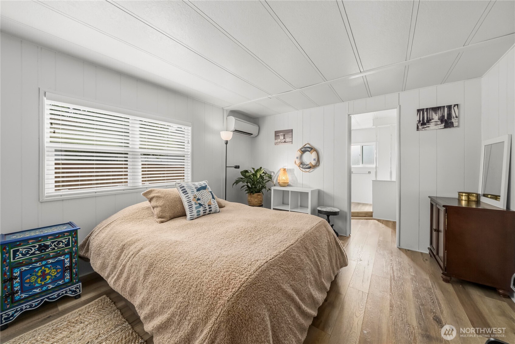 10029 Whitecap Drive Property Photo 15