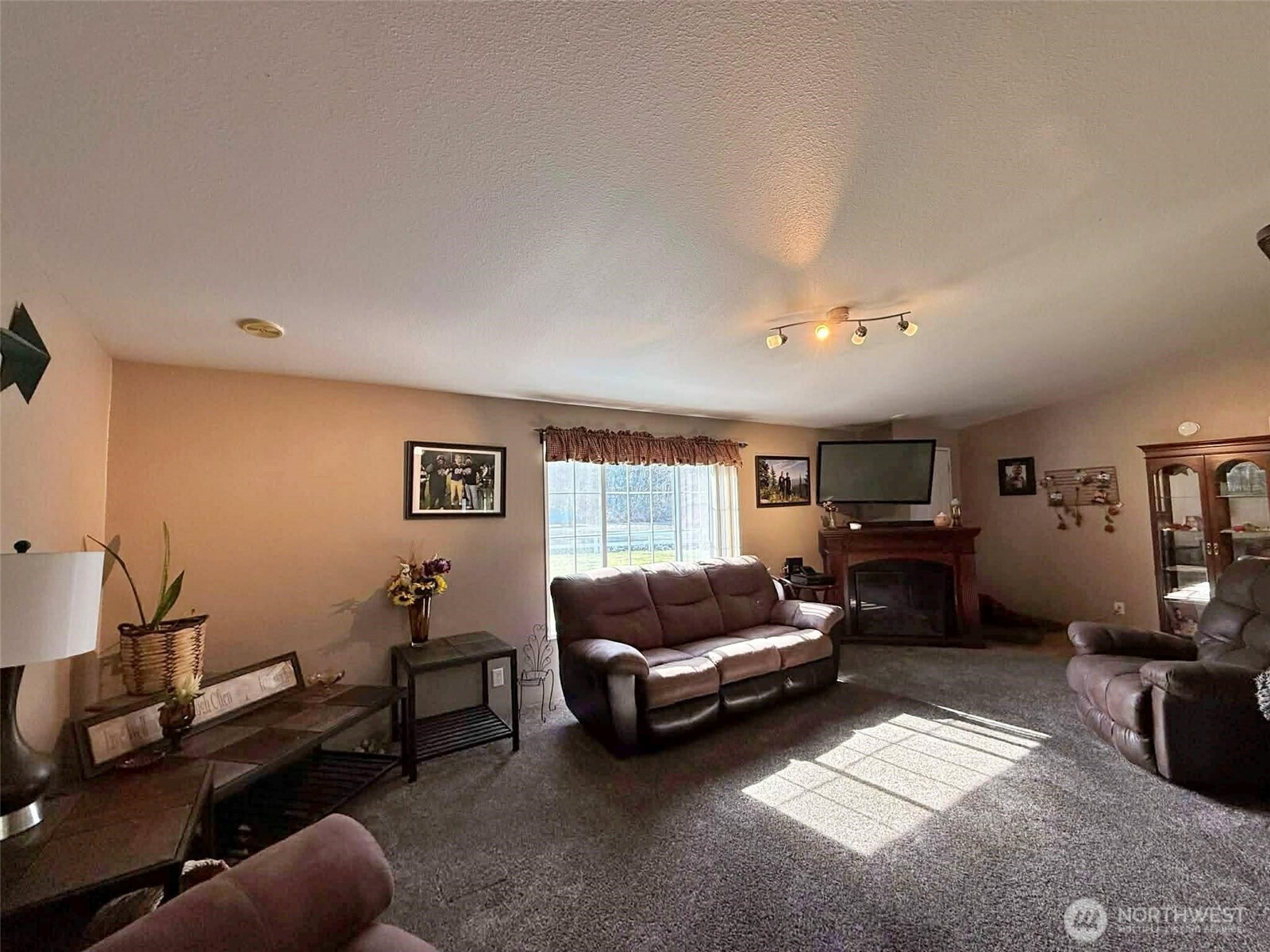 106 Virginia Lee Lane Property Photo 12