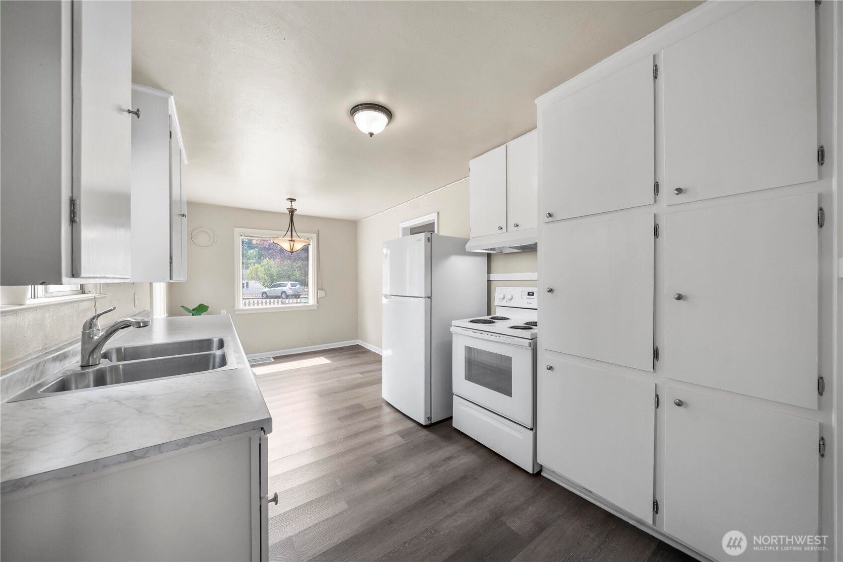 6423 100th Street Property Photo 6