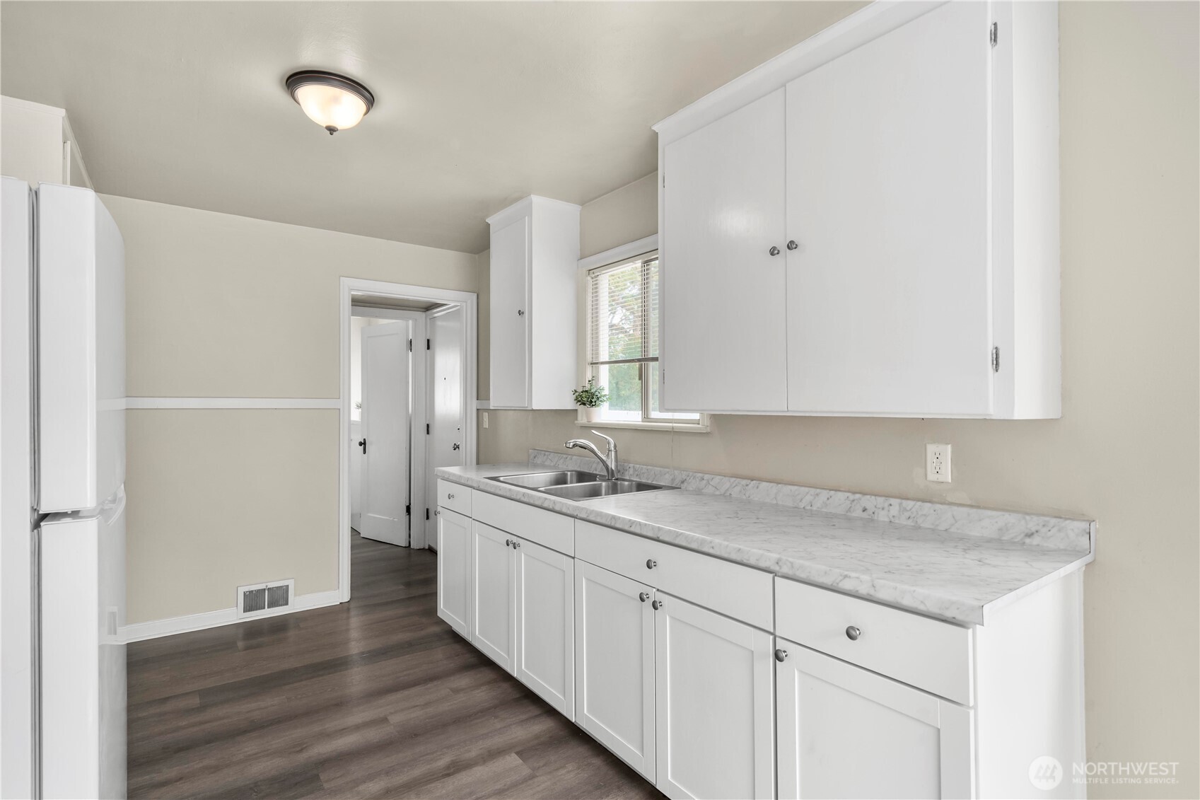 6423 100th Street Property Photo 8
