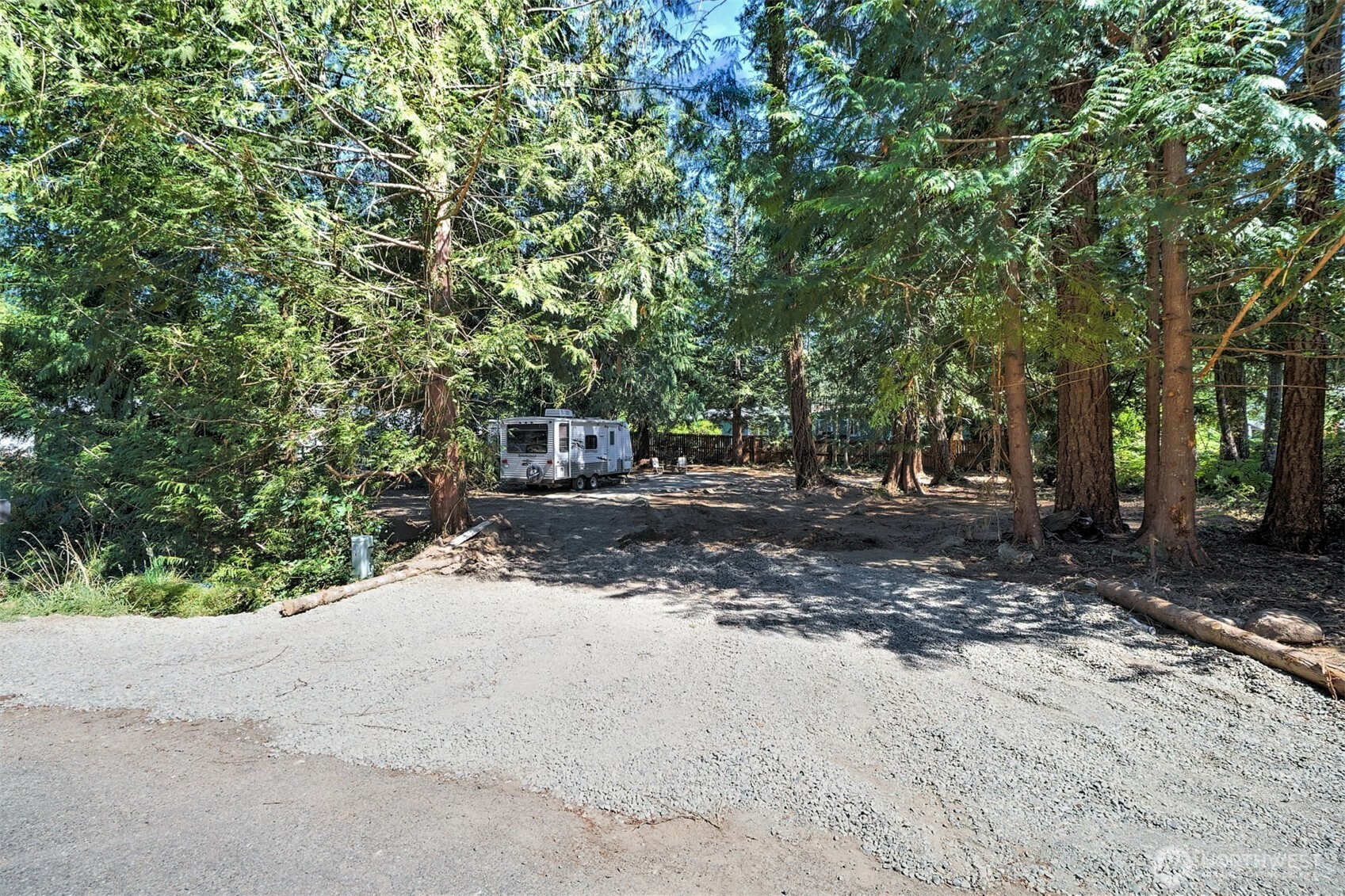 270 E Budd Drive Property Photo 7