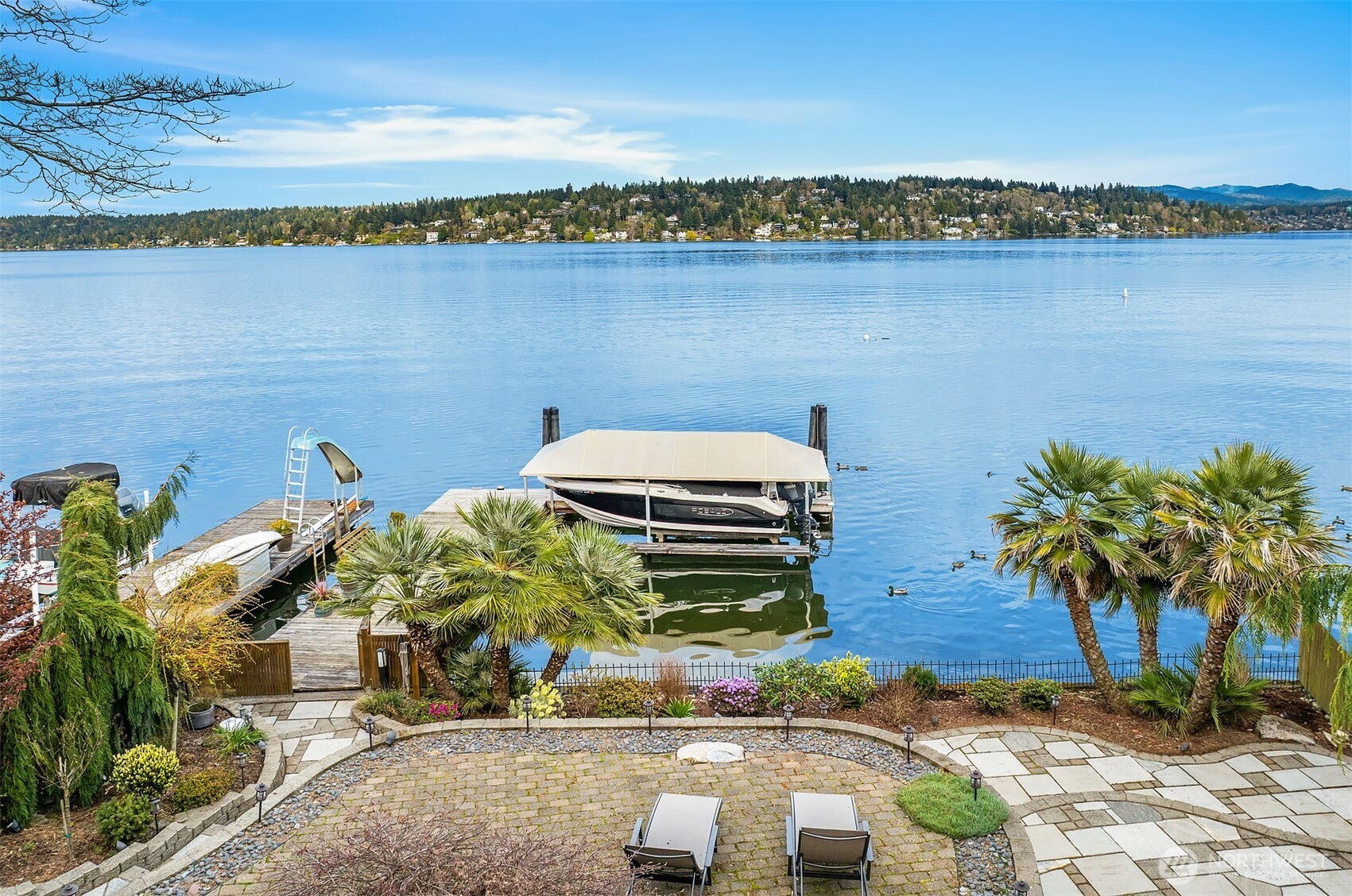 8418 Island Drive Property Photo 1