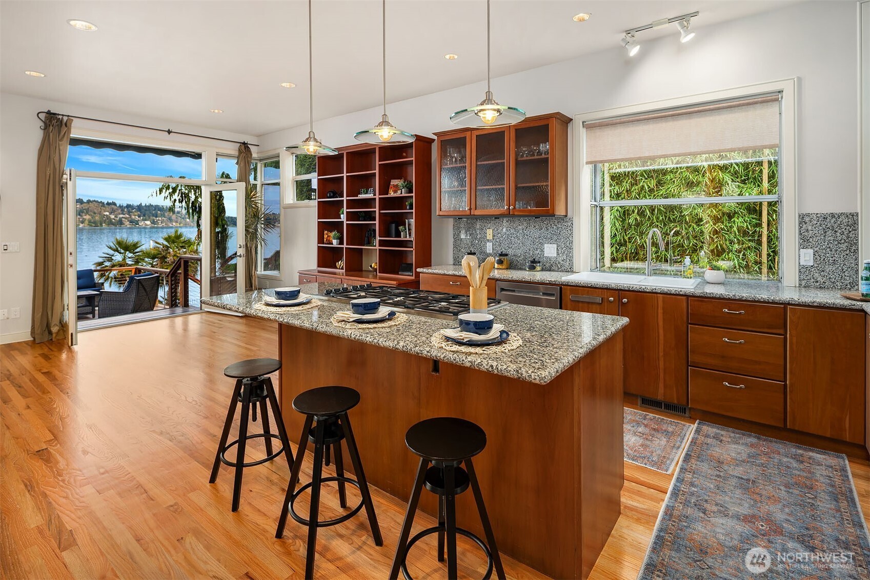 8418 Island Drive Property Photo 12