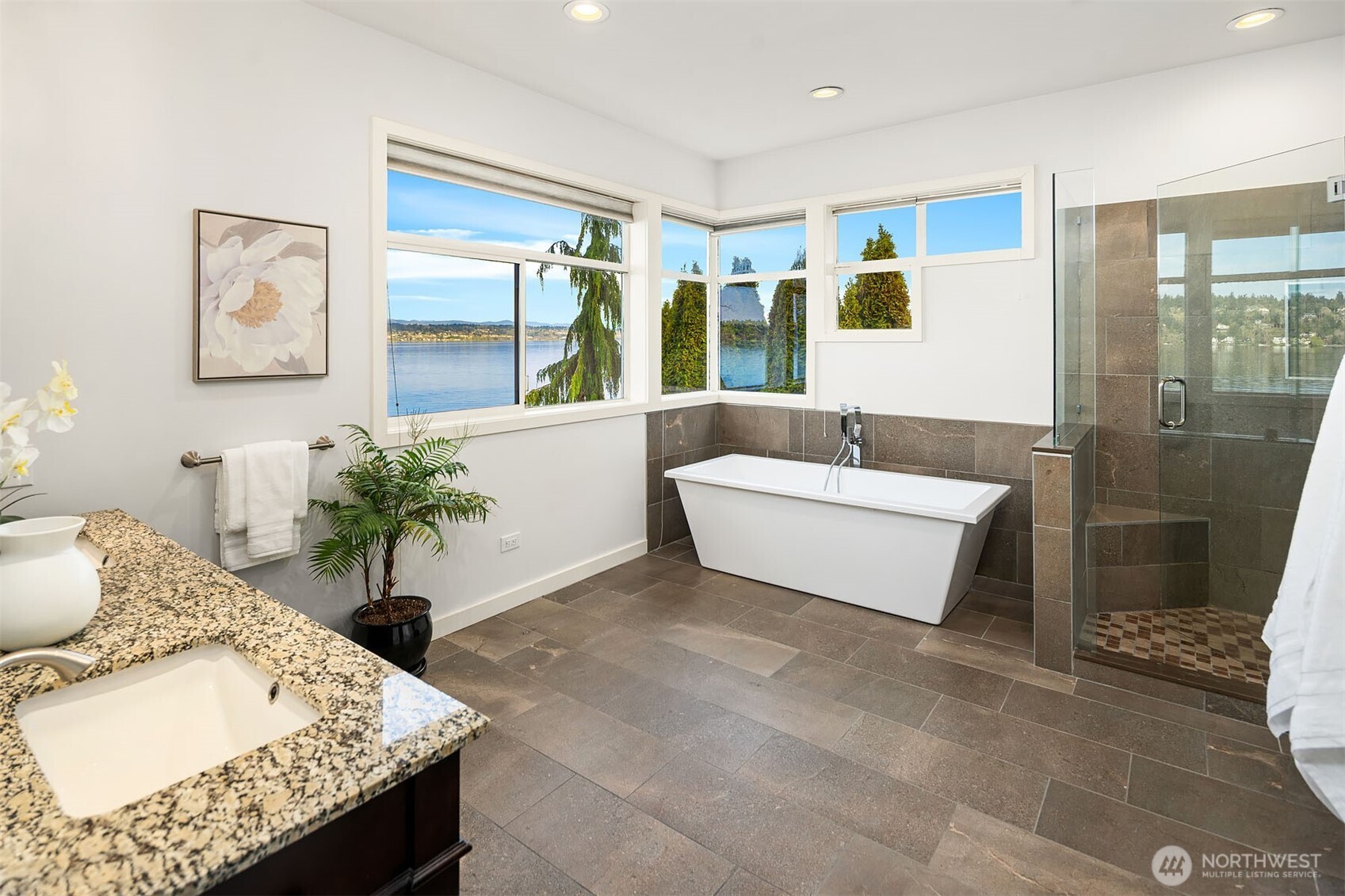 8418 Island Drive Property Photo 24