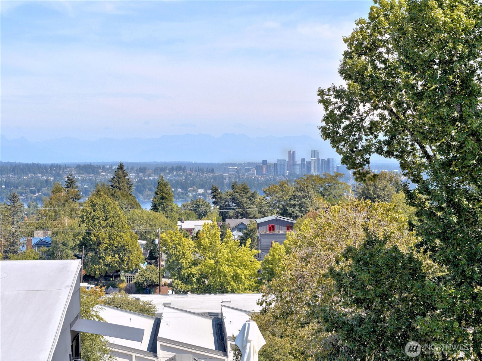 435 19th Avenue Property Photo 1