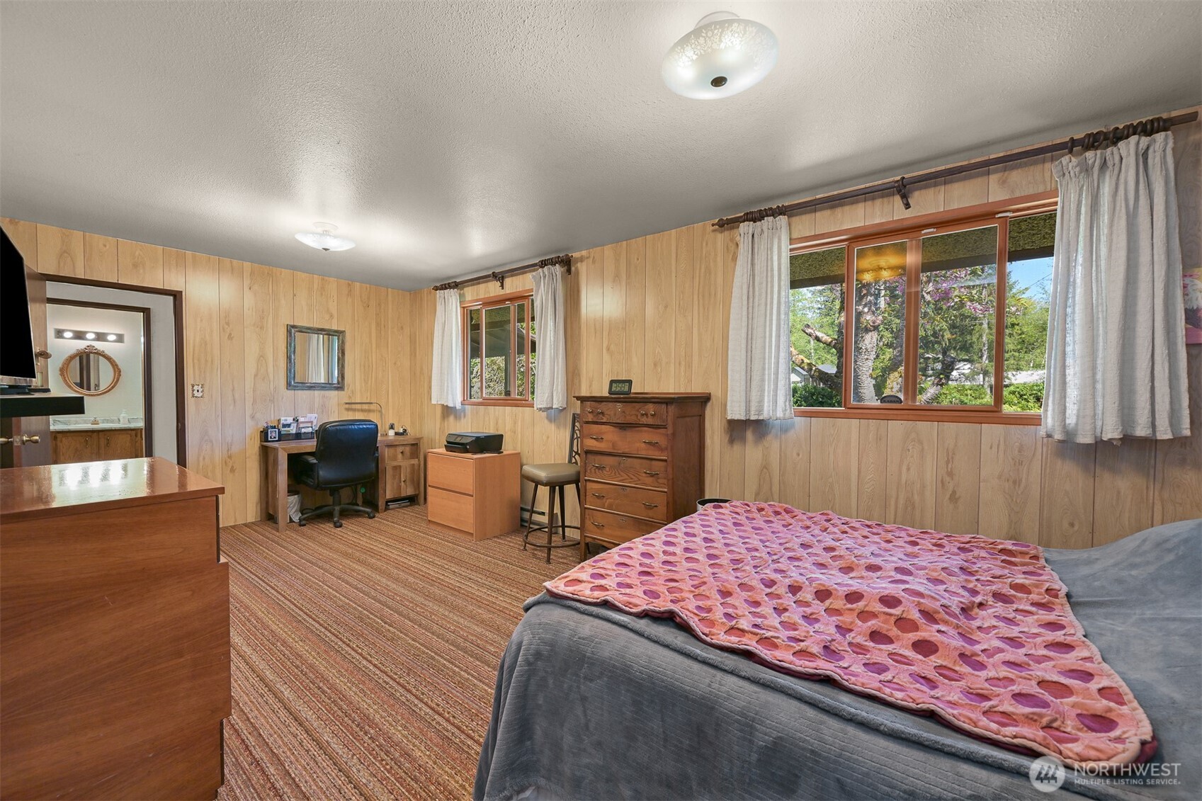 371 Lakeside Drive Property Photo 14