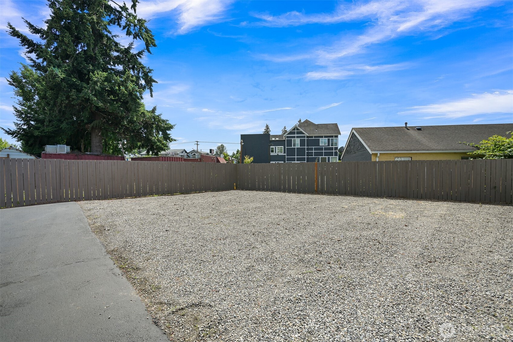 3317 Northwest Avenue Property Photo 24