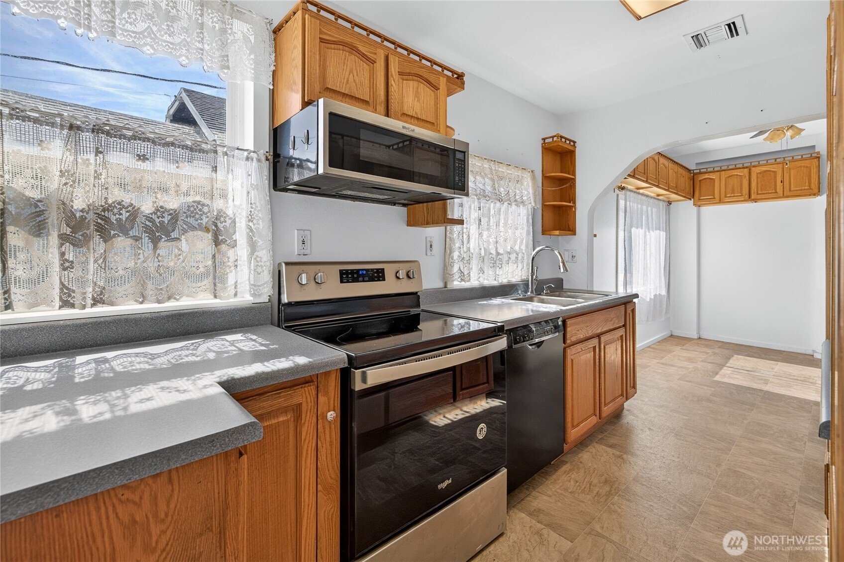 209 Fuller Street Property Photo 12