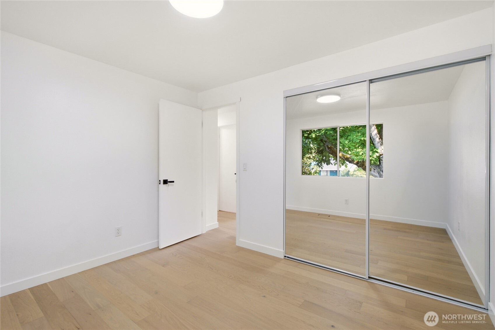 853 S 306th Street Property Photo 16