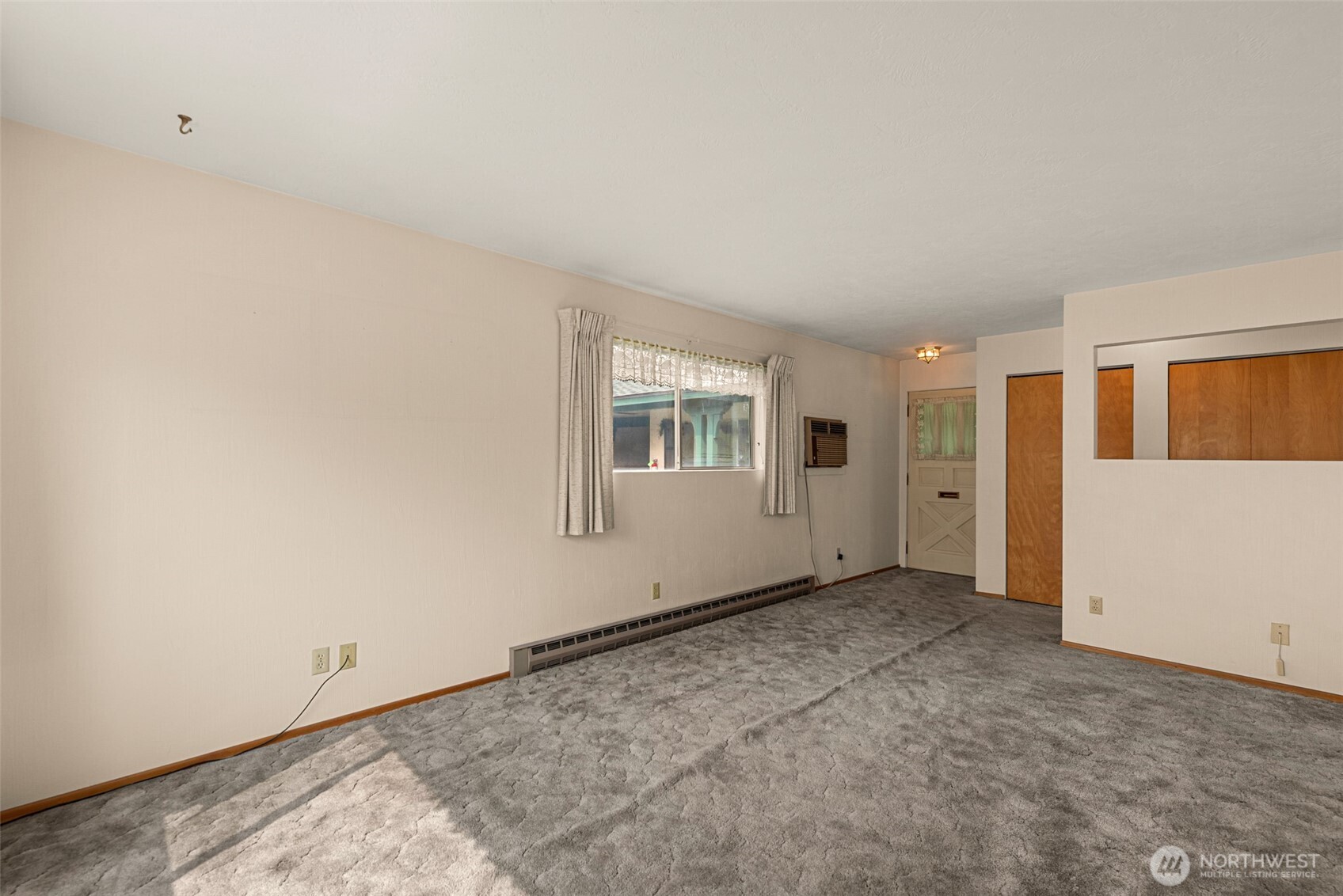 111 Whitman Street 2d Property Photo 9