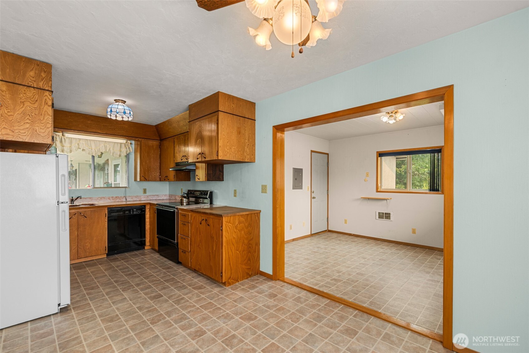 111 Whitman Street 2d Property Photo 13