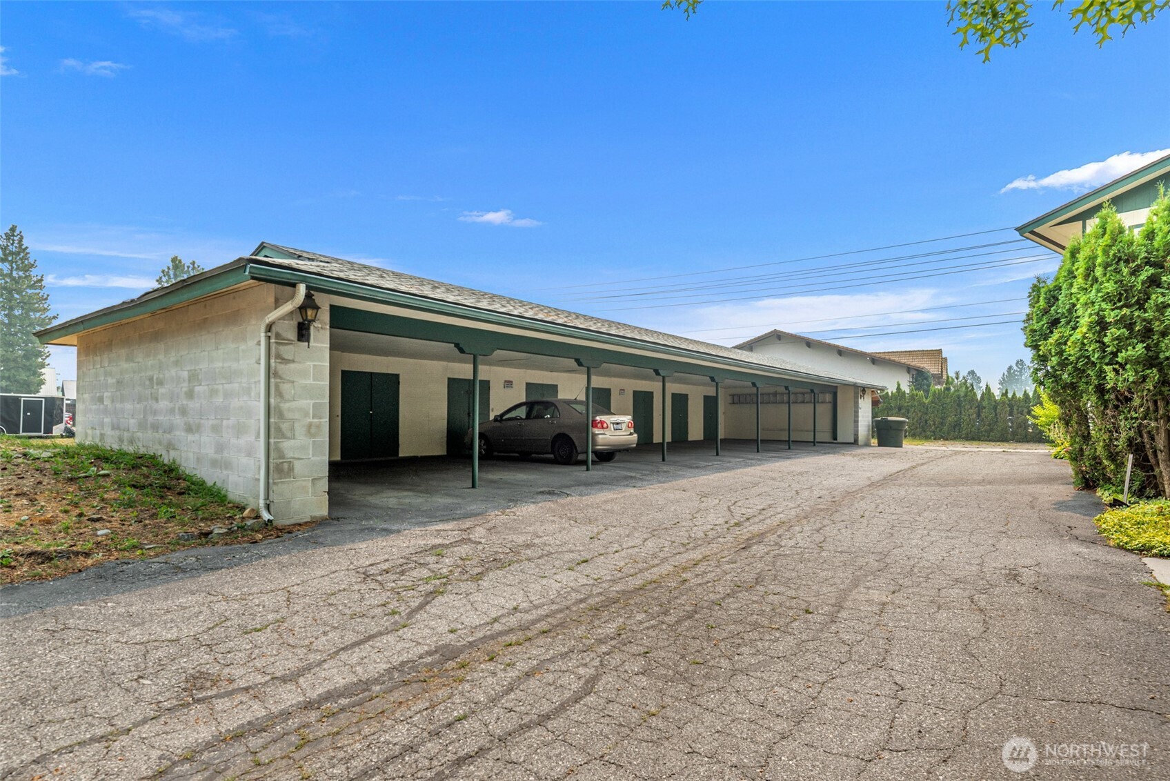 111 Whitman Street 2d Property Photo 27