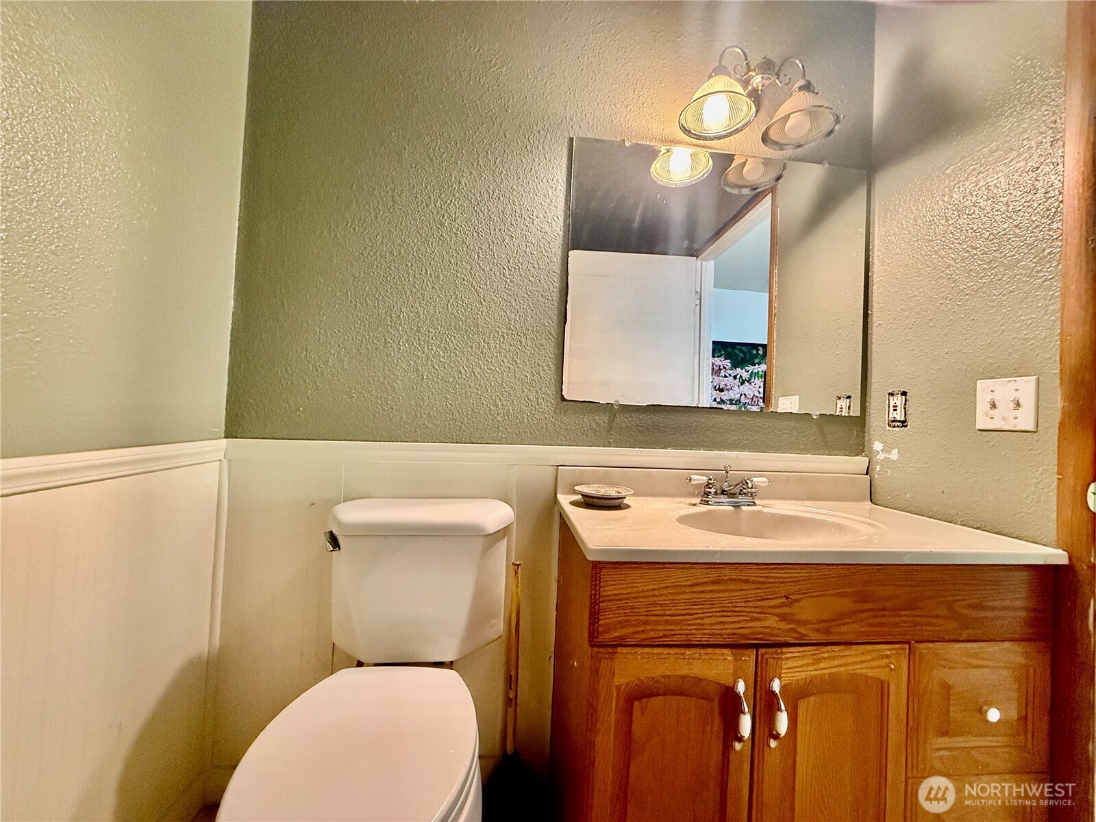 3719 Commercial Avenue Property Photo 10