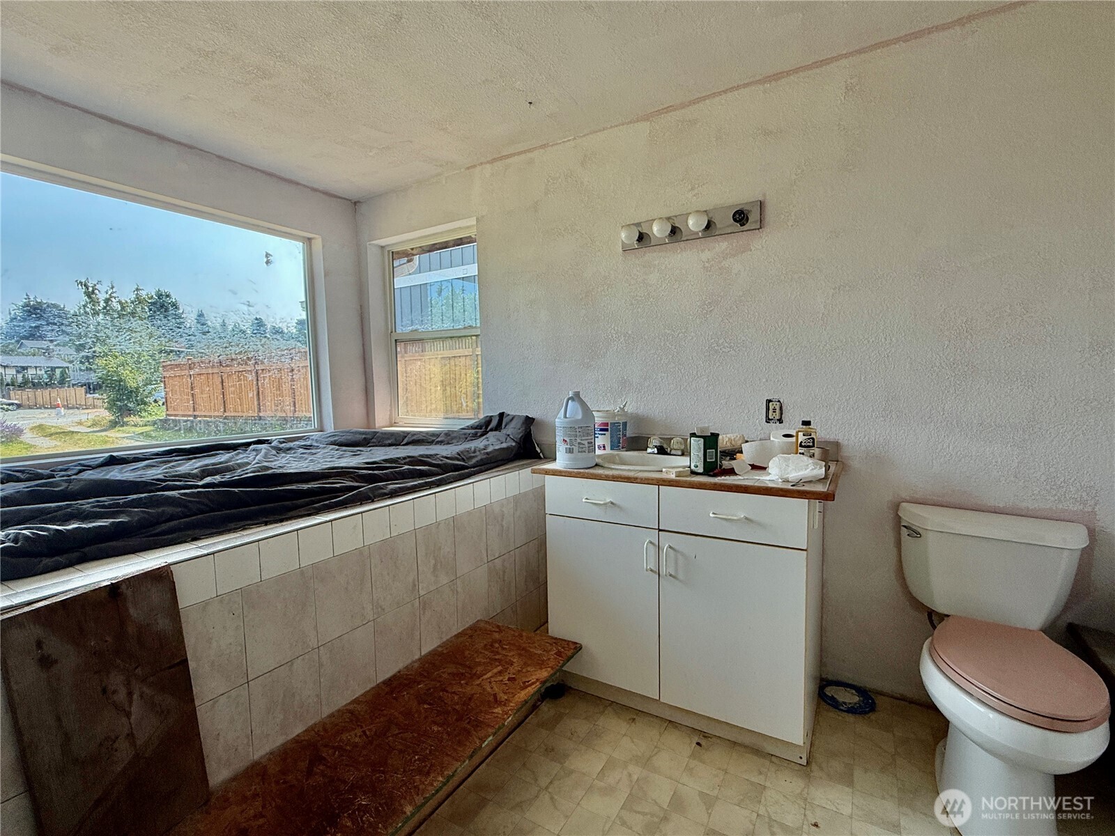3719 Commercial Avenue Property Photo 14