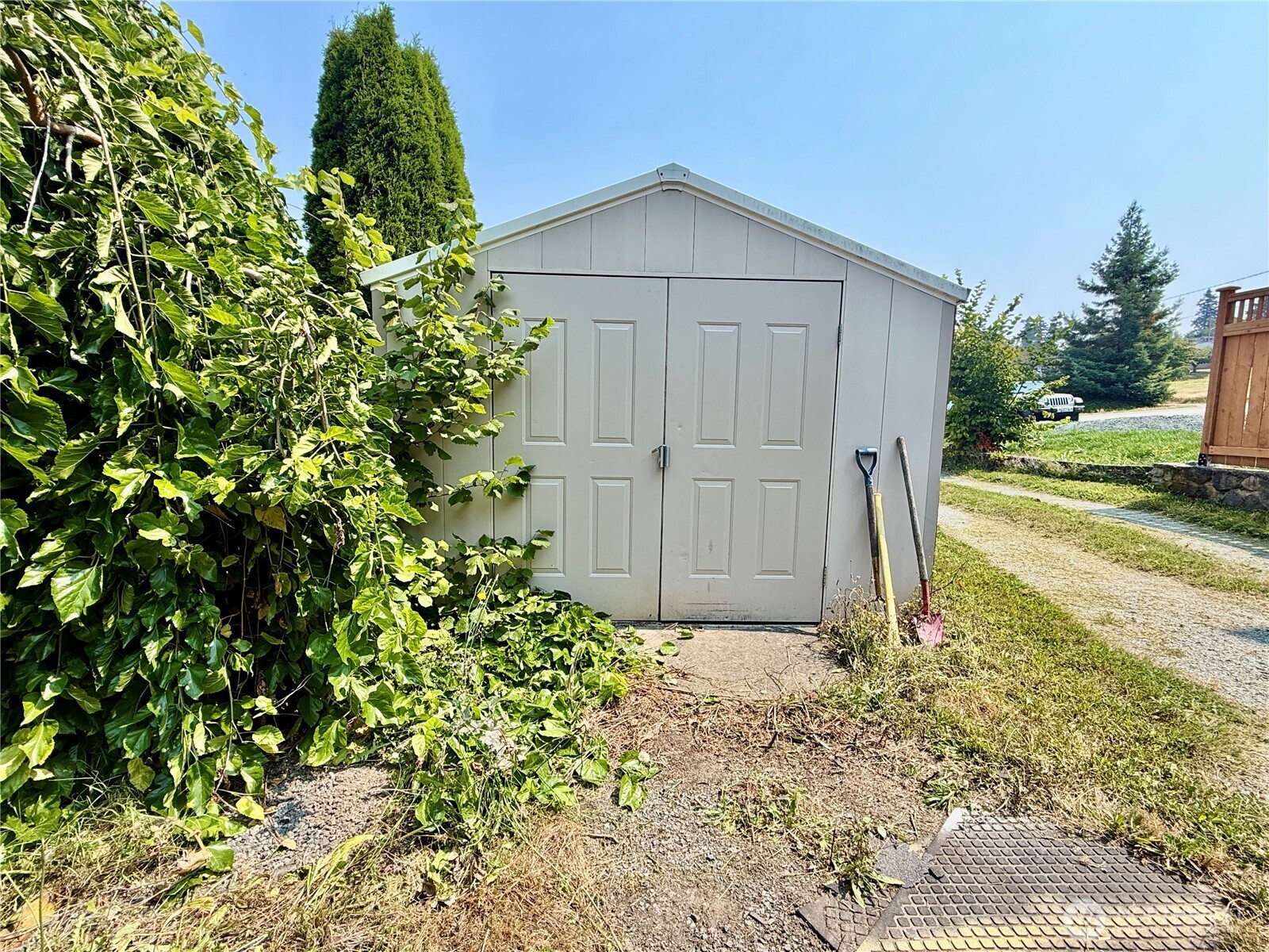 3719 Commercial Avenue Property Photo 24