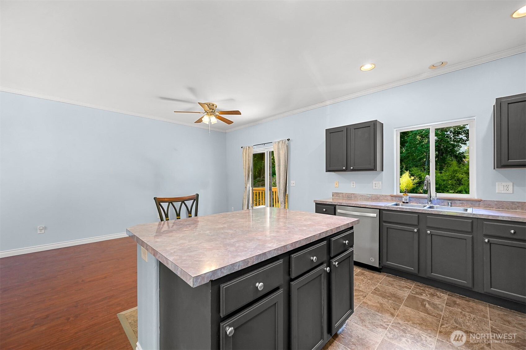 2261 Fall Valley Lane Property Photo 15