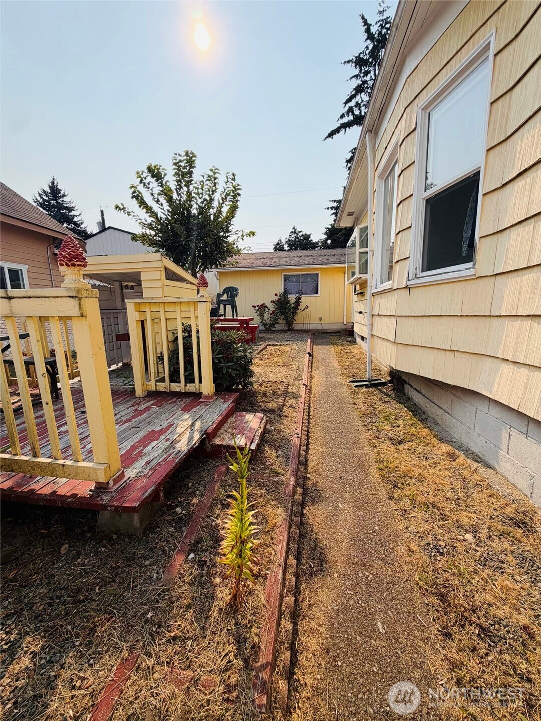 3724 E J Street Property Photo 5