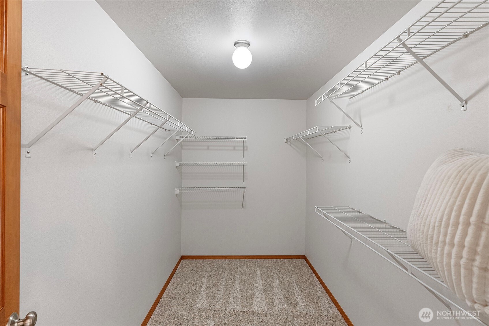 511 E Gills Cove Drive Property Photo 14