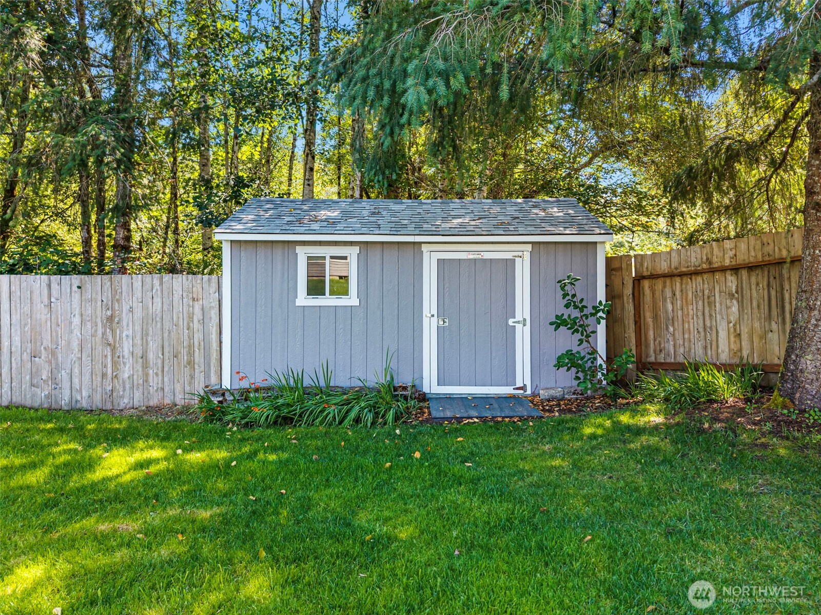 511 E Gills Cove Drive Property Photo 24