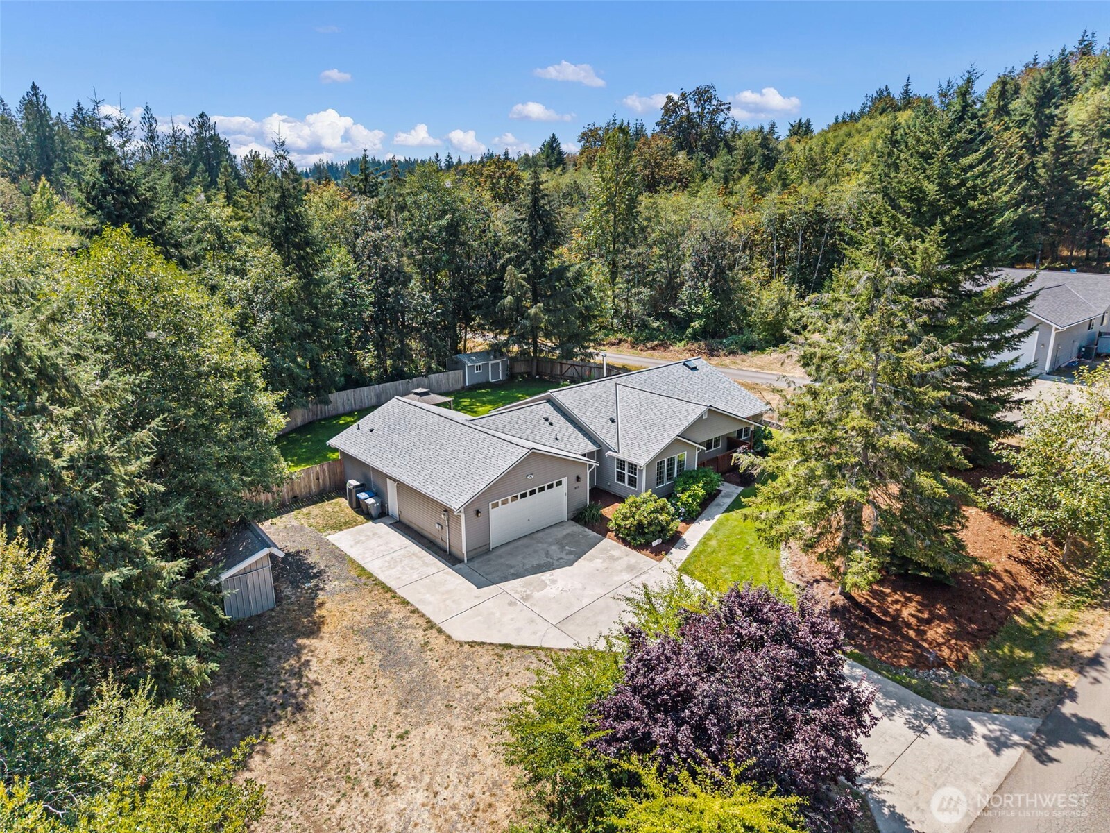511 E Gills Cove Drive Property Photo 28