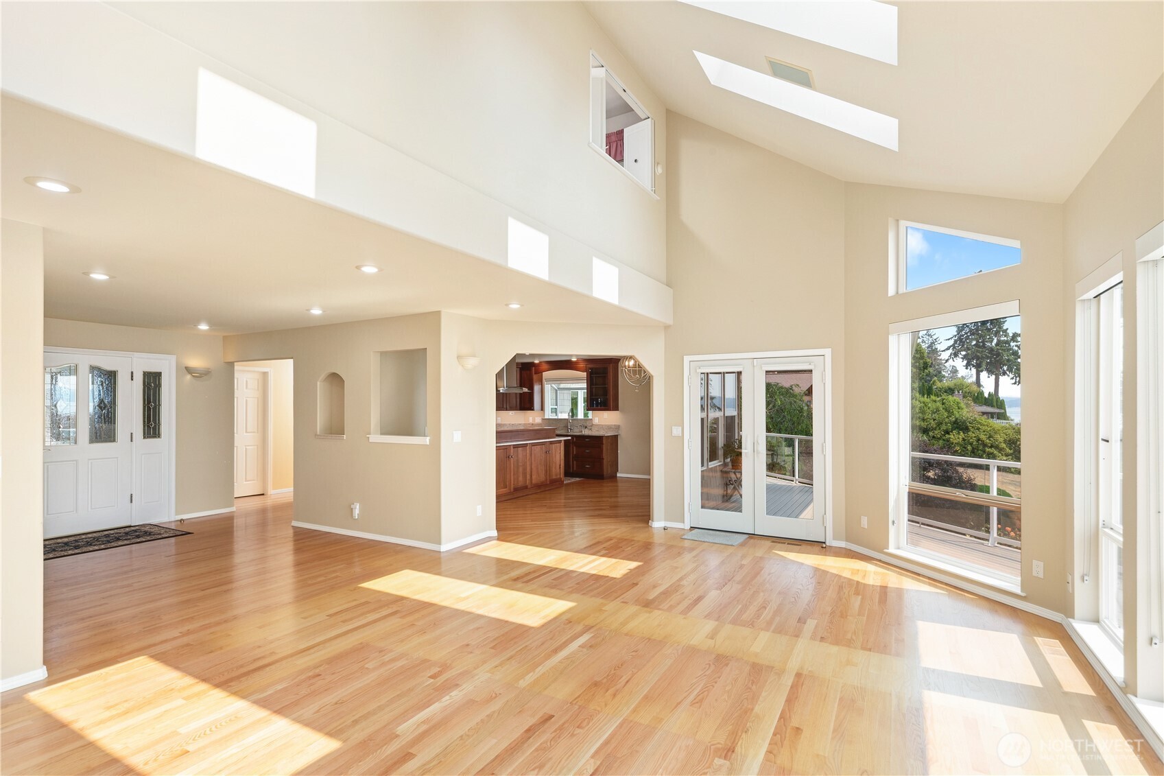 100 Shine Road Property Photo 10