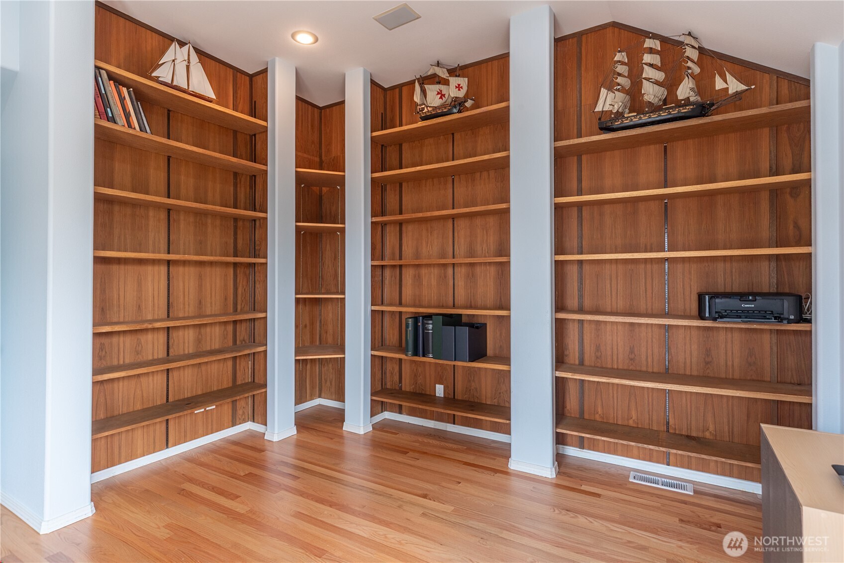100 Shine Road Property Photo 17