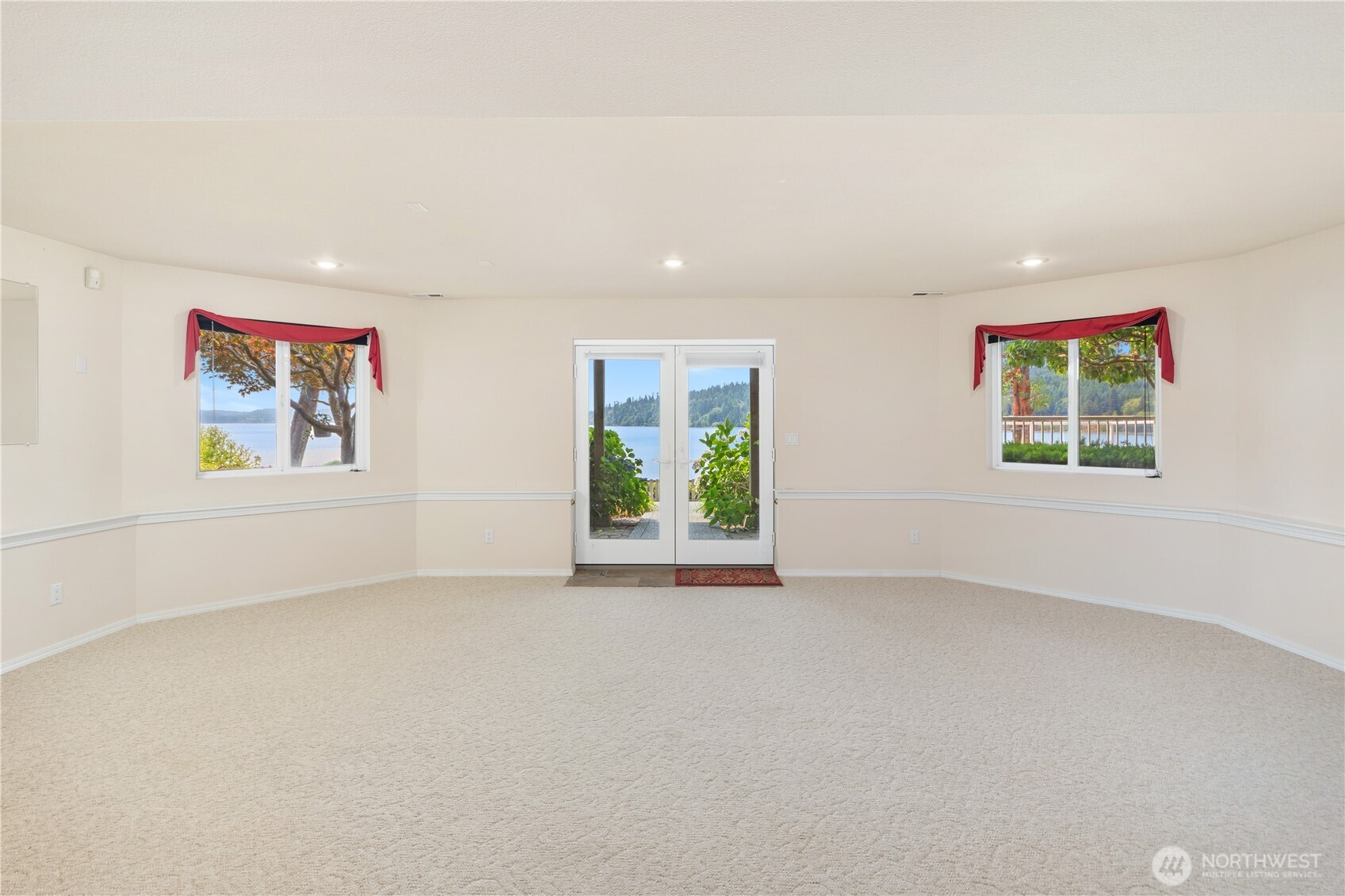 100 Shine Road Property Photo 28
