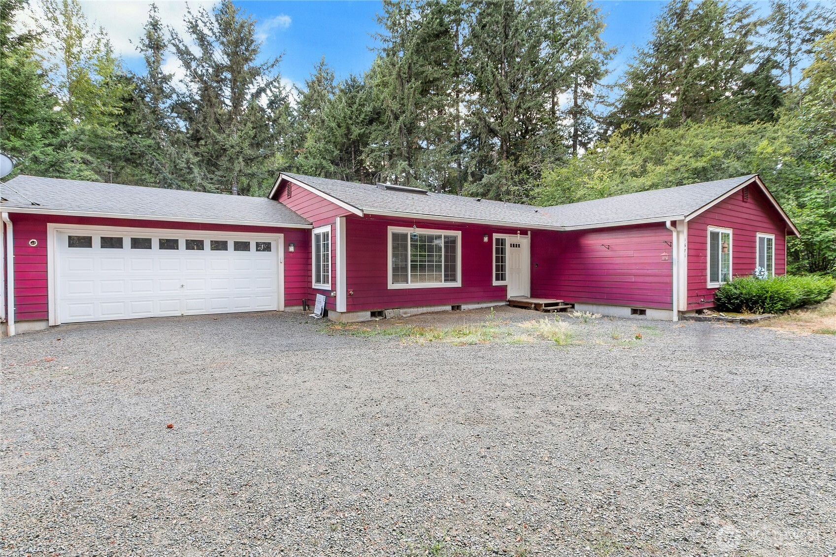 1671 Dickinson Avenue Property Photo 2