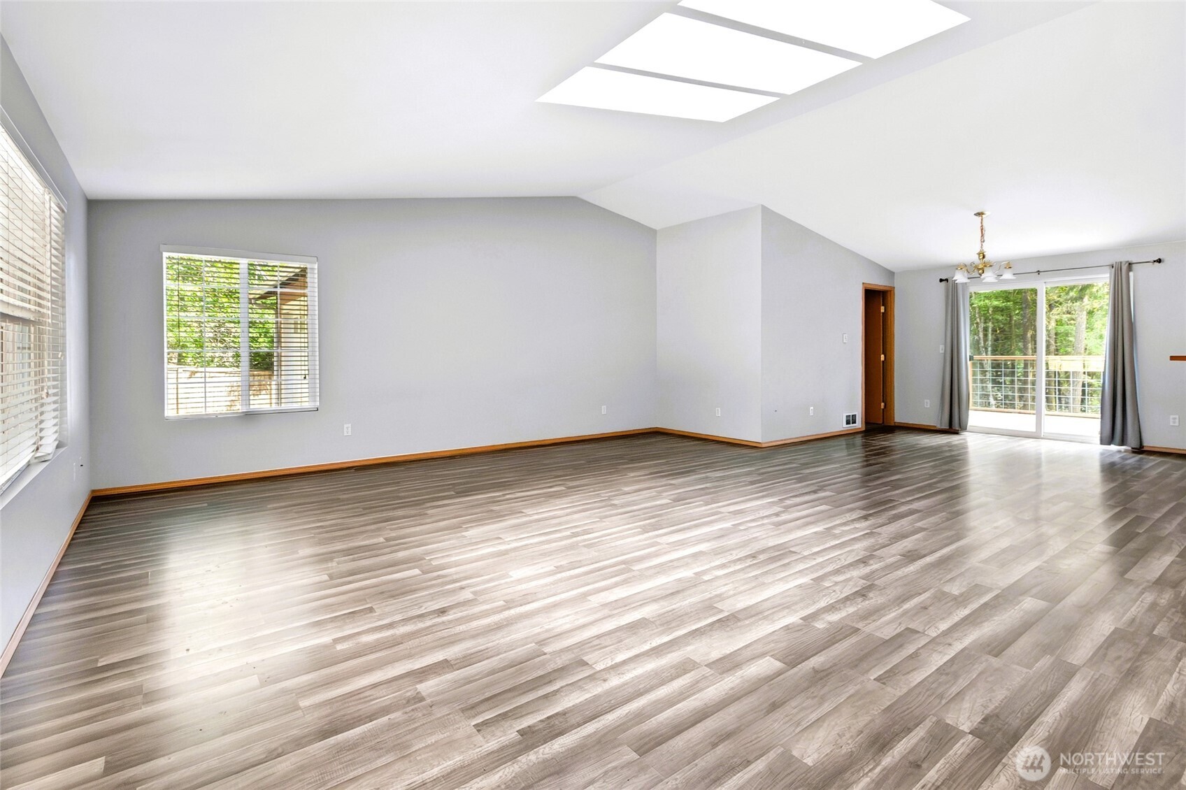 1671 Dickinson Avenue Property Photo 3