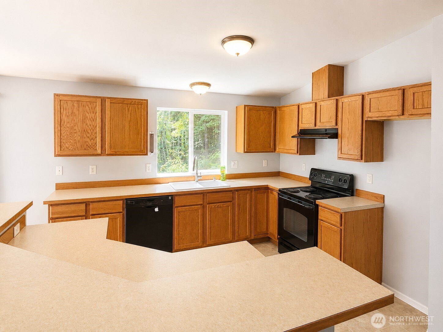 1671 Dickinson Avenue Property Photo 6