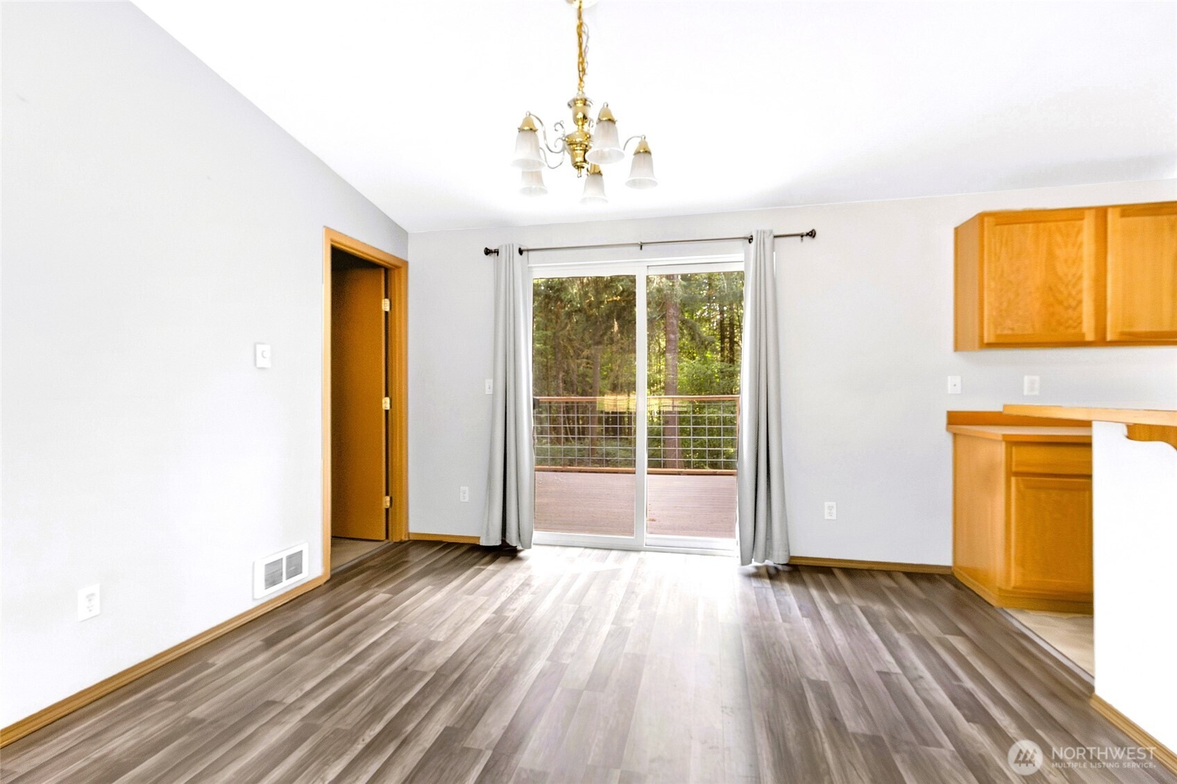 1671 Dickinson Avenue Property Photo 8