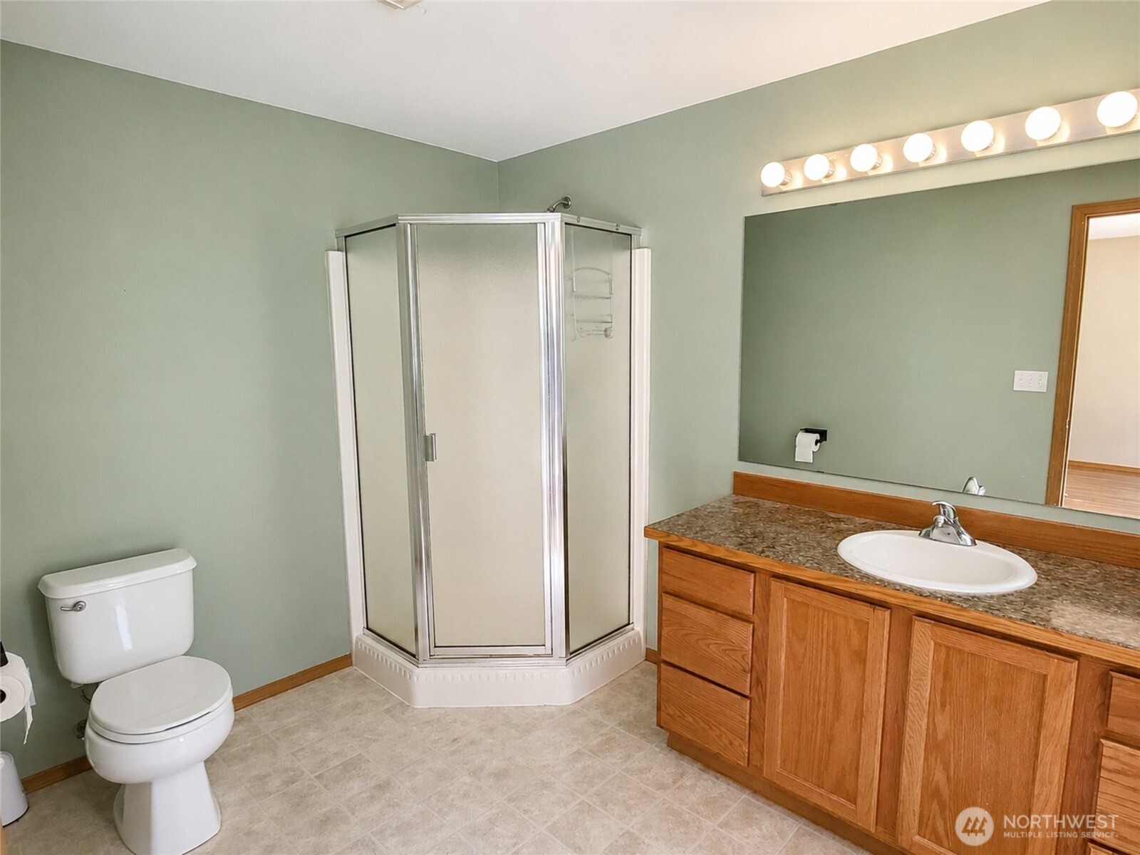 1671 Dickinson Avenue Property Photo 10