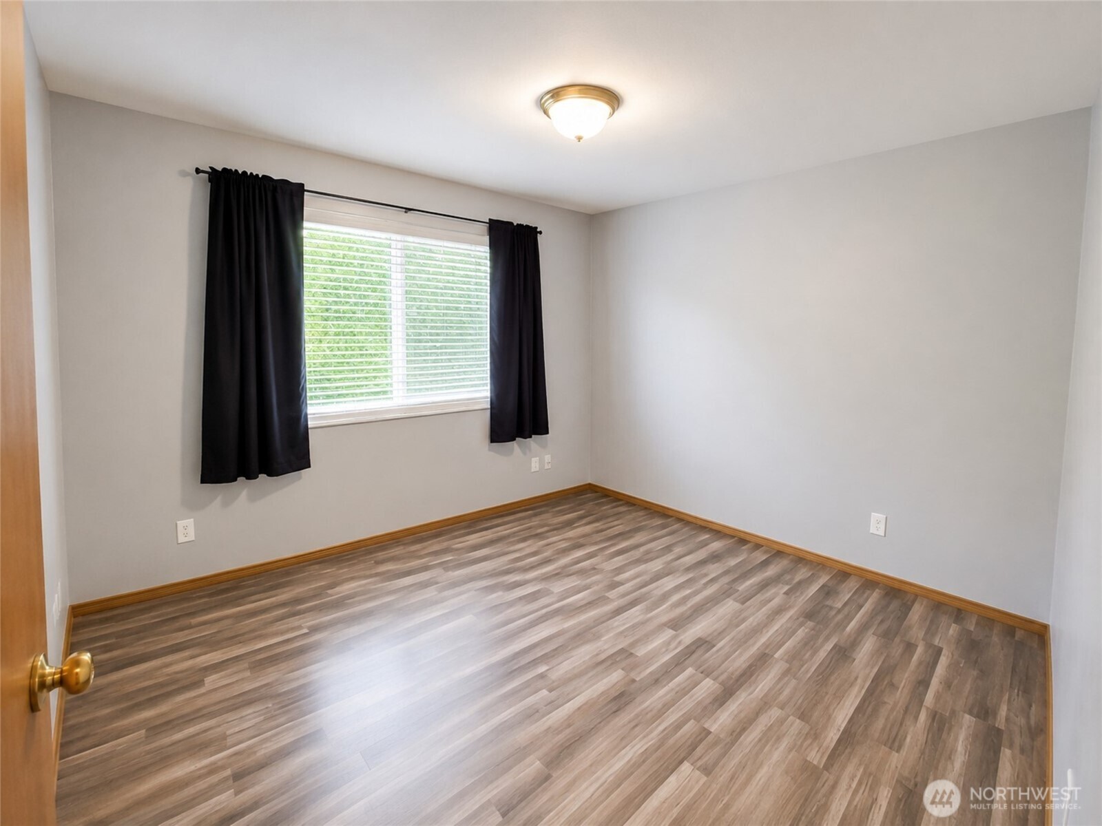 1671 Dickinson Avenue Property Photo 11