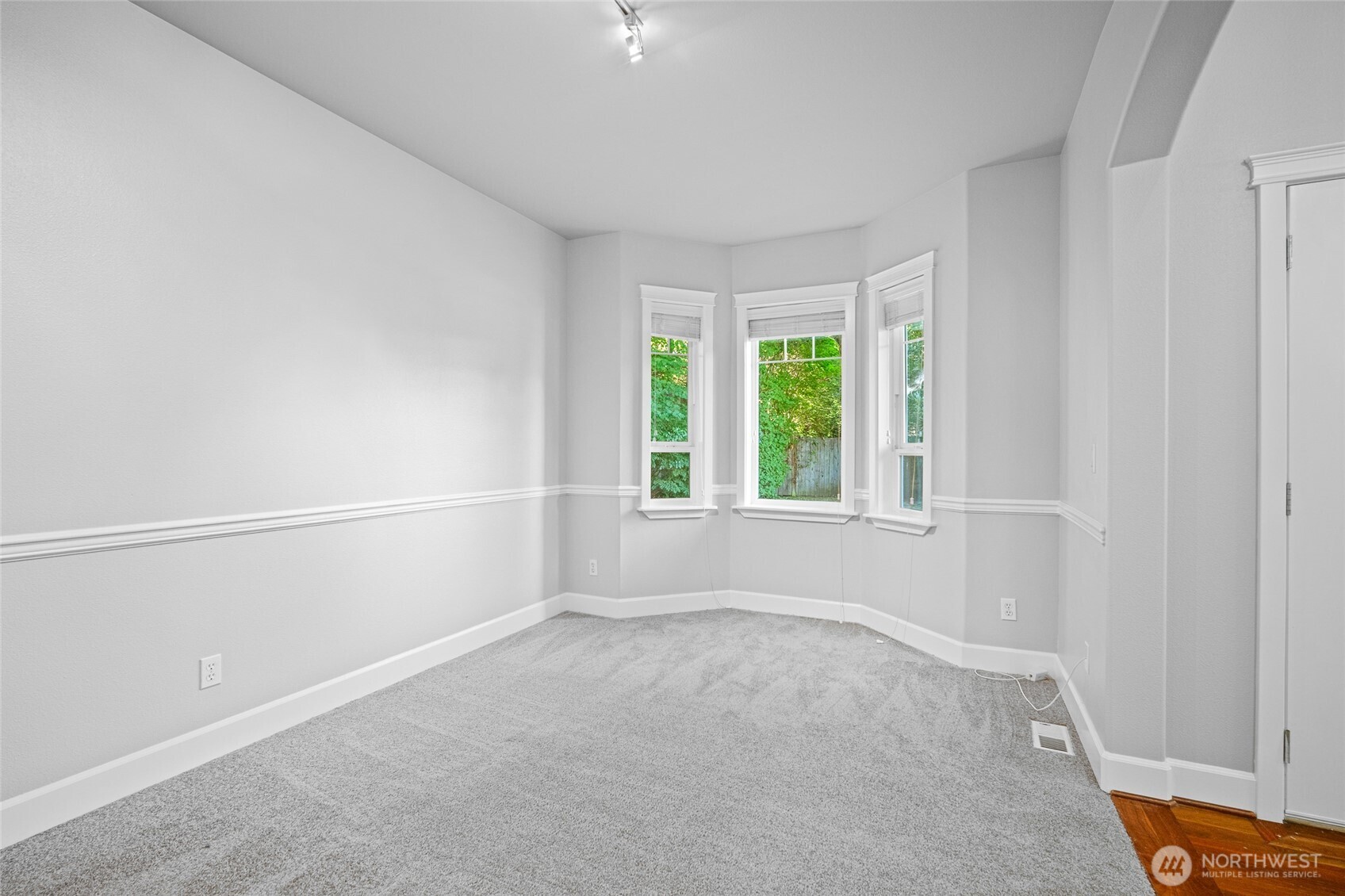 13816 12th Drive Property Photo 7